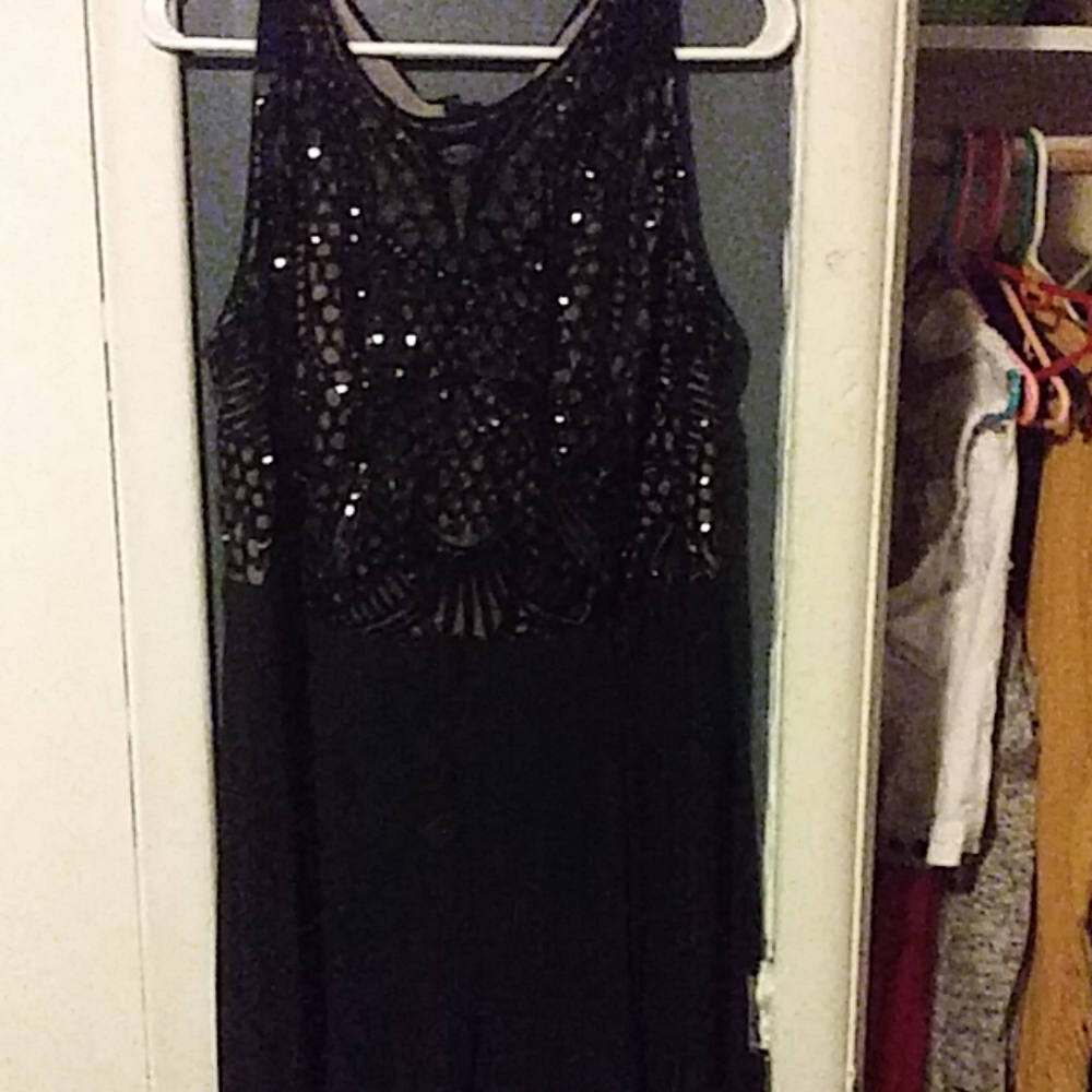 Dress suit